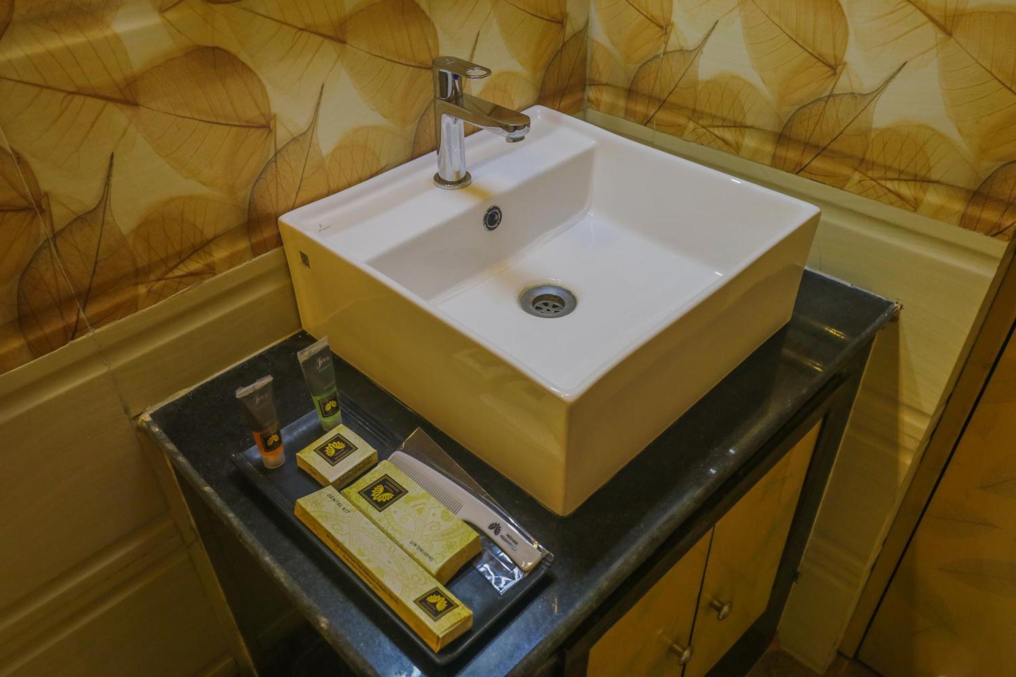 Mohar Residency Hotel Kolkata Luaran gambar